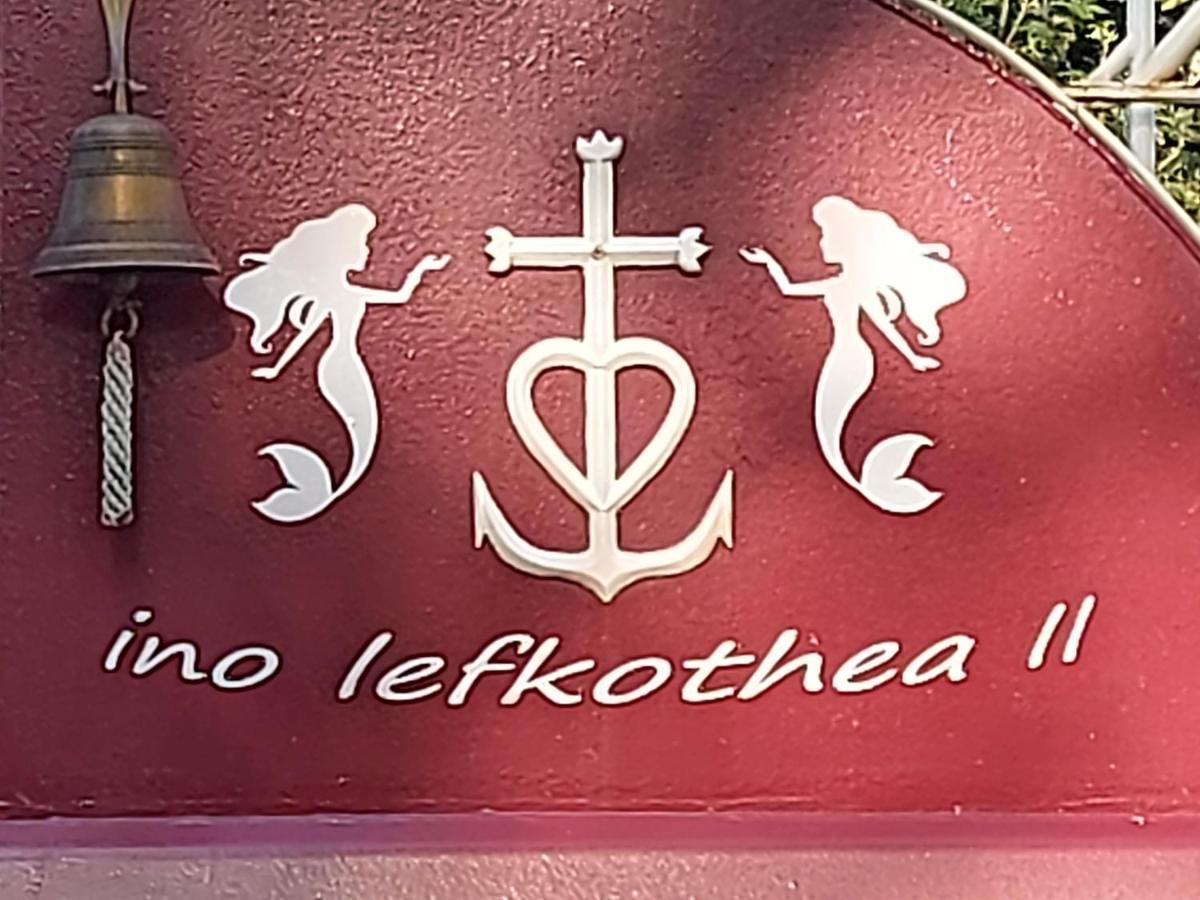 péniche chambre d'hôtes Dole Esterno foto